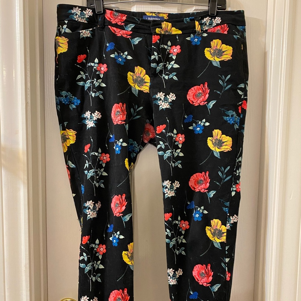 Old Navy Pixie Pant Sz 16